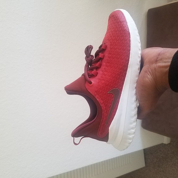 nike renew rival youth